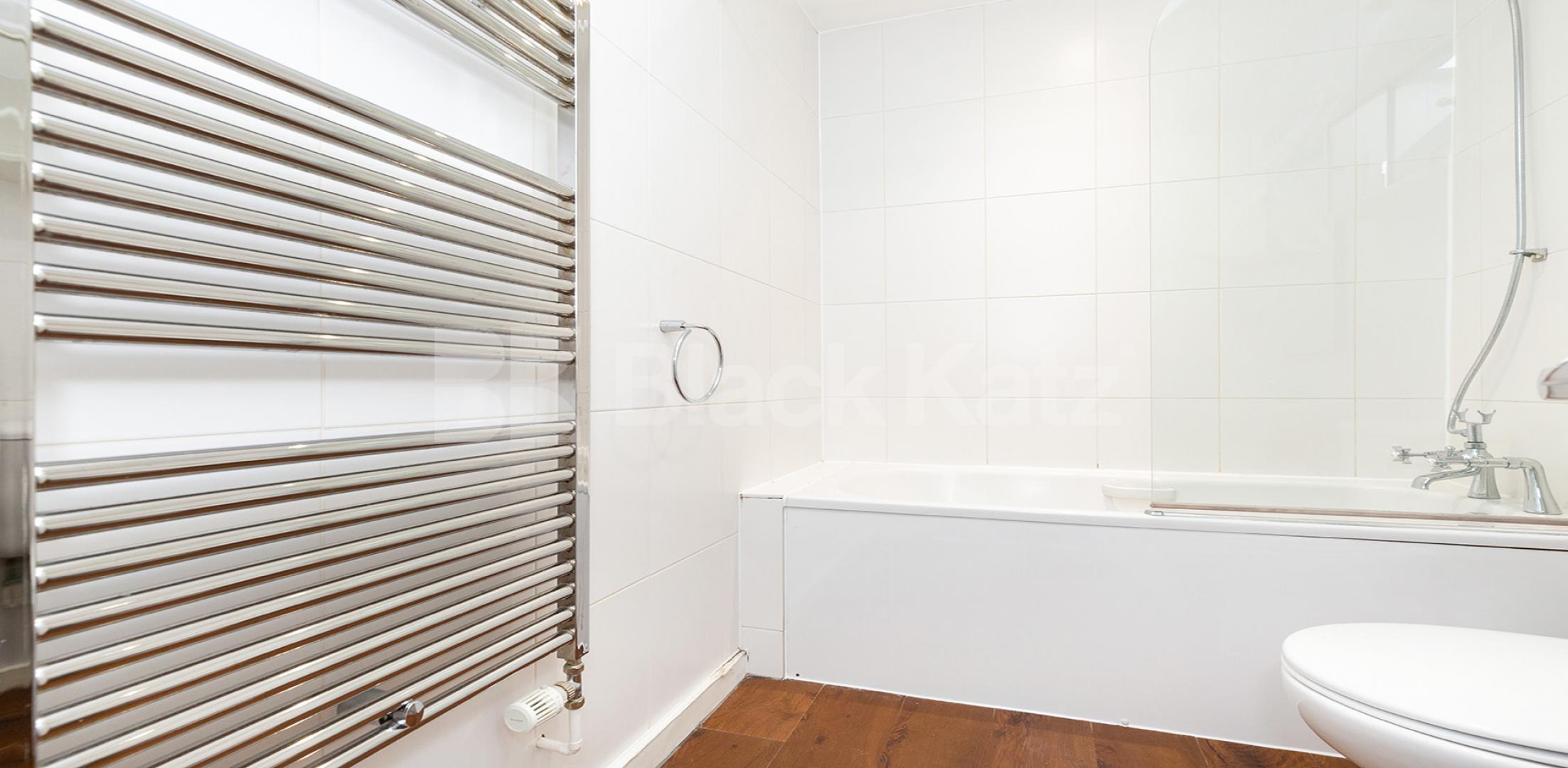 			NEW INSTRUCTION!, 2 Bedroom, 1 bath, 1 reception Flat			 Gower Street, BLOOMSBURY